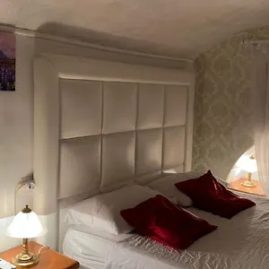 Arch House Bari
